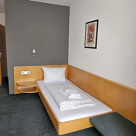 Mautner Airport Und Messehotel