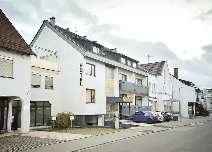 Mautner Airport Und Messehotel Otel 3*