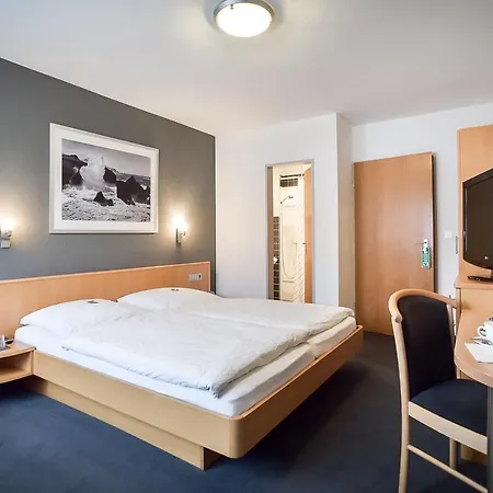 Mautner Airport Und Messehotel 3* Estugarda